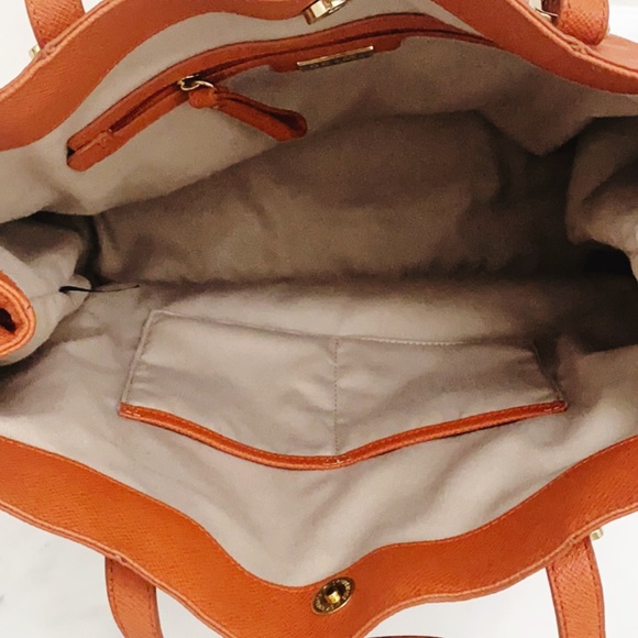 Saks Fifth Avenue leather purse - Picture 5 of 5